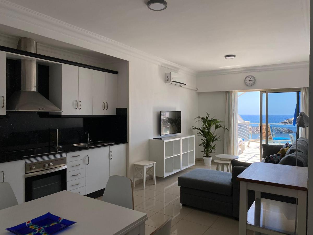 Billy'S Beachfront Apartment With Pool Access 莫甘海滩 外观 照片