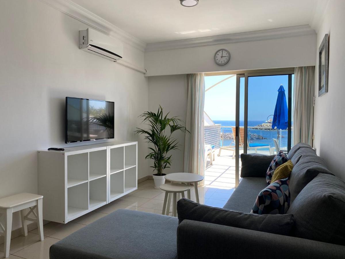 Billy'S Beachfront Apartment With Pool Access 莫甘海滩 外观 照片