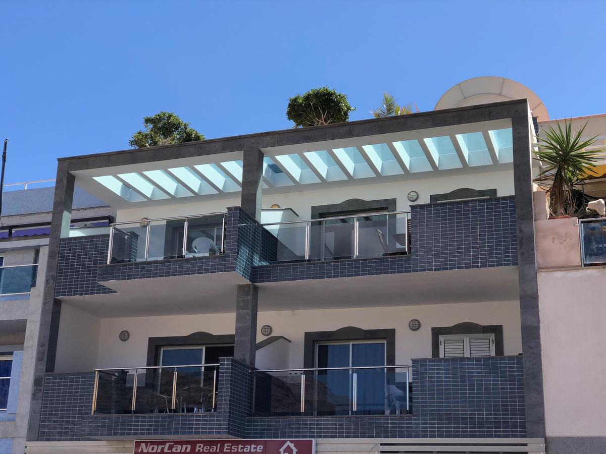 Billy'S Beachfront Apartment With Pool Access 莫甘海滩 外观 照片